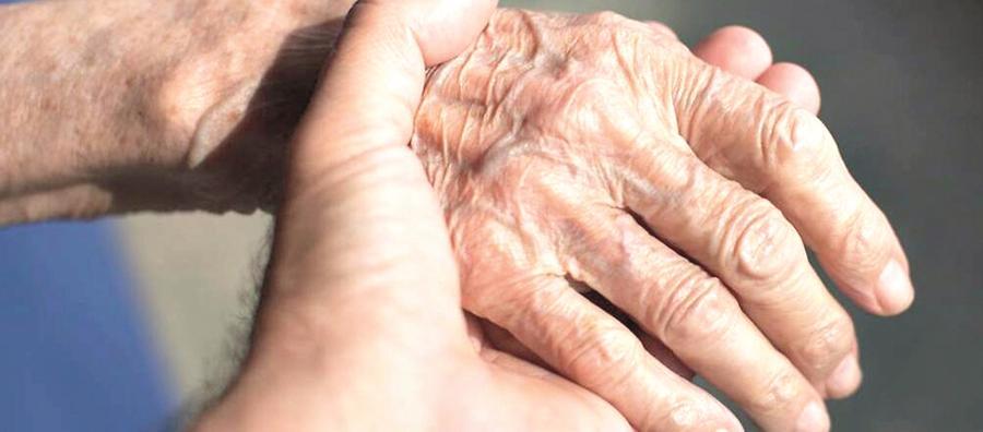 Nuoro, panni e traverse in ritardo: le denunce si moltiplicano