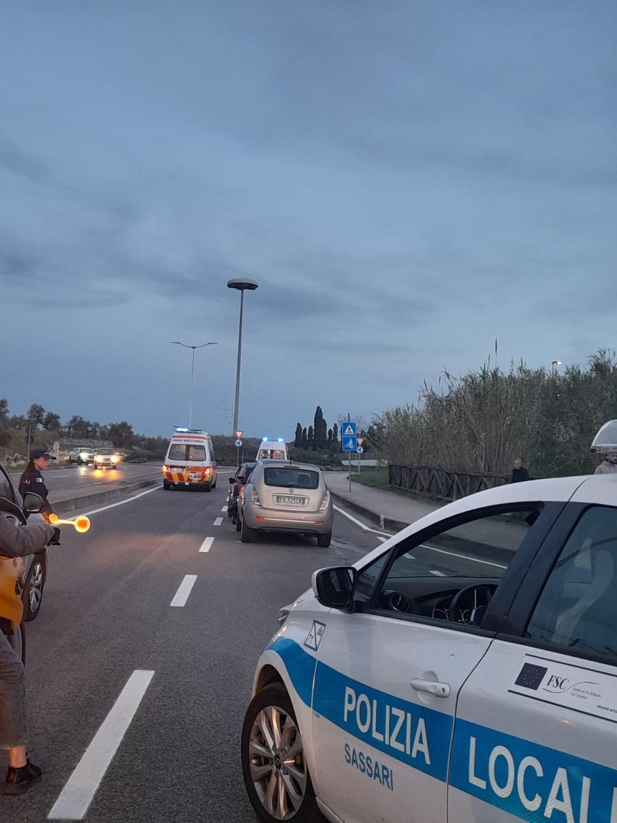 Tamponamento sulla Buddi Buddi a Sassari: tre feriti, tra cui due bambine