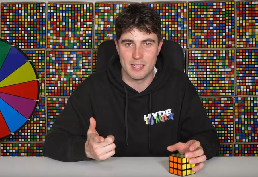 Ferrara, la sfida di Hyde: 10mila cubi di Rubik per combattere l’Alzheimer