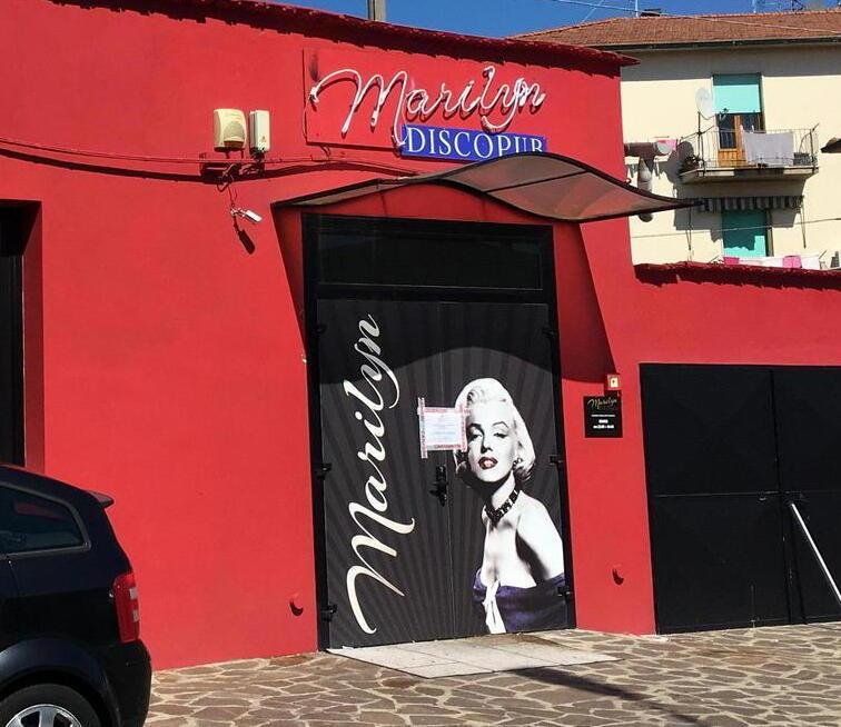 L’esterno del locale finito sotto inchiesta