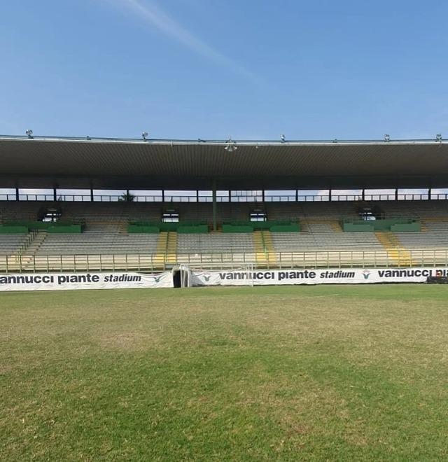 Lo stadio intitolato al compianto Marcello Melani rischia di non vedere più partite della Pistoiese per questa stagione: si avvicina l’esclusione dalla serie D