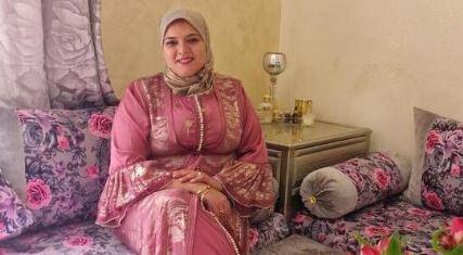 Romaissae Zerouali  influencer col velo: «Insegno i segreti di Reggio Emilia alle donne arabe»