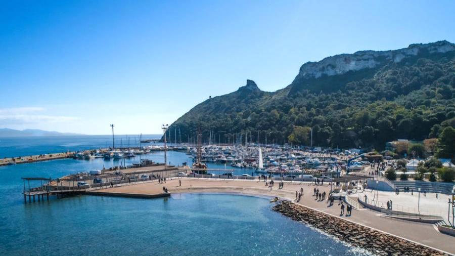 Cagliari, un corpo senza vita trovato in mare sotto la Sella del Diavolo