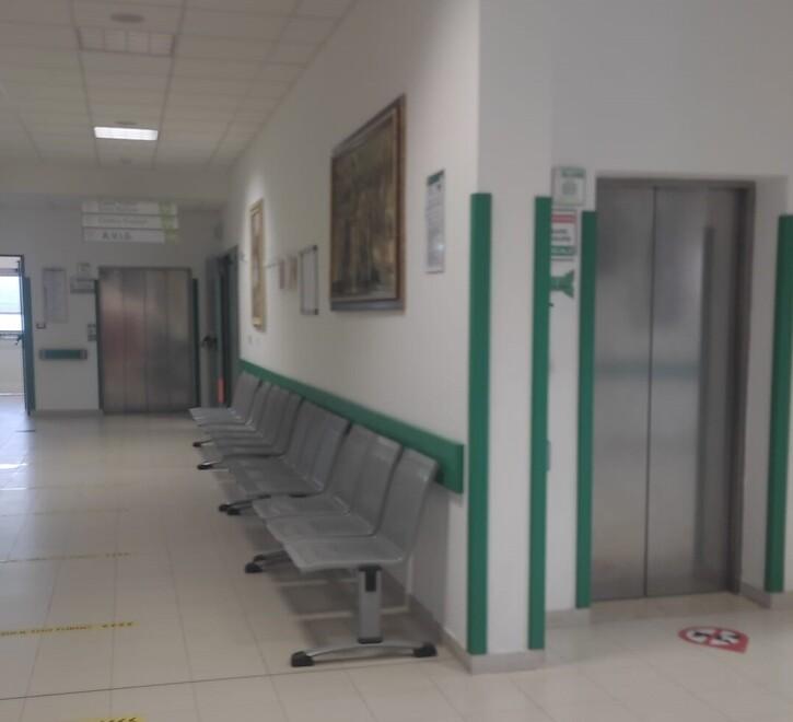 Comacchio, quattro persone bloccate nell’ascensore del San Camillo