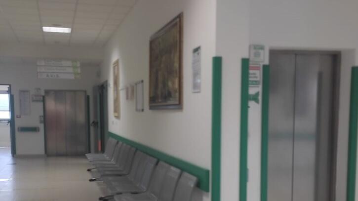 Comacchio, quattro persone bloccate nell’ascensore del San Camillo