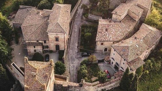 Il castello di Serravalle è modenese: acquistato dalla famiglia Giuliani di Zocca<br type="_moz" />