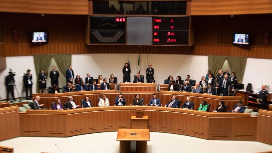 Una mappa e cinque interviste ad altrettanti assessori regionali e i loro piani per la Sardegna