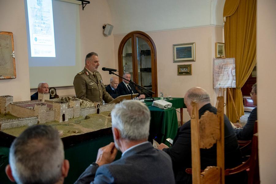 La caserma La Marmora a Sassari, da antico castello aragonese a edificio storico che ospita il comando della Brigata