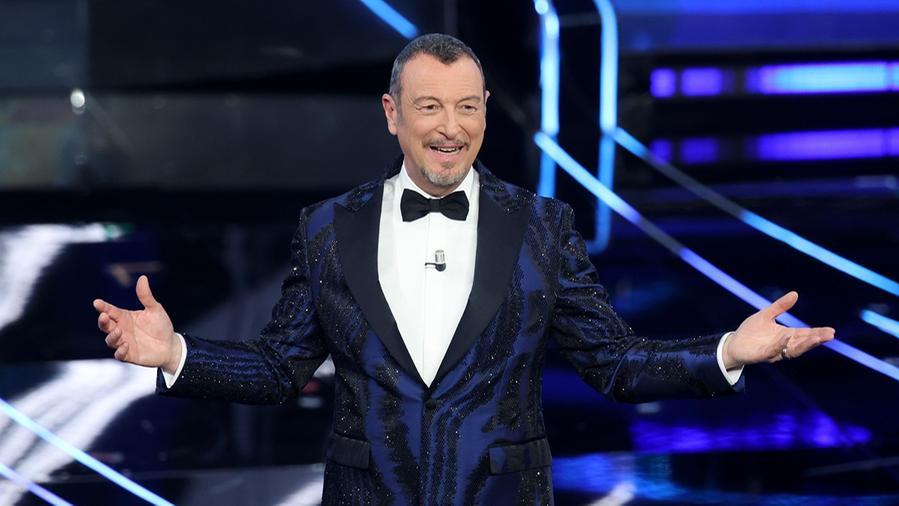 Amadeus al bivio finale: resta alla Rai o va alla Nove? La decisione entro fine aprile