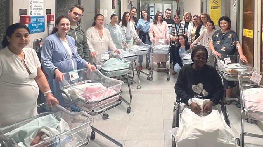 Le mamme e i nuovi nati all'ospedale Lotti di Pontedera