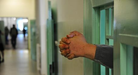 Ferrara: in carcere fu tortura, stangati