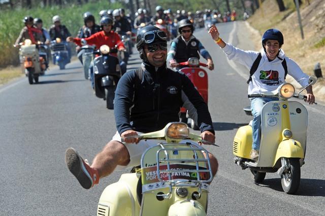 Vespa World Days a Pontedera: la grande parata, la mostra speciale e il villaggio. Cosa c’è da sapere sull’evento