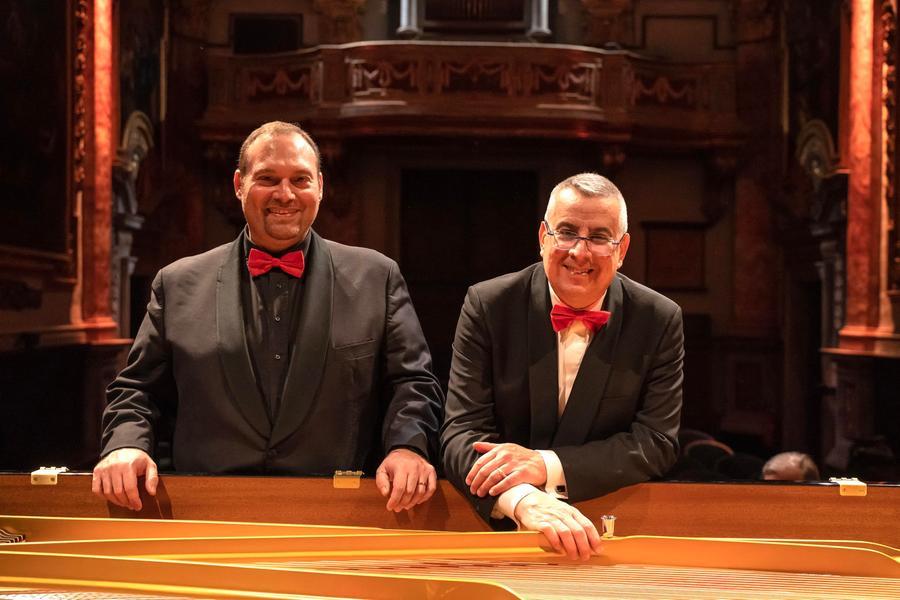 
	Da sinistra i musicisti Salvatore Barbatano e Marco Sollini

