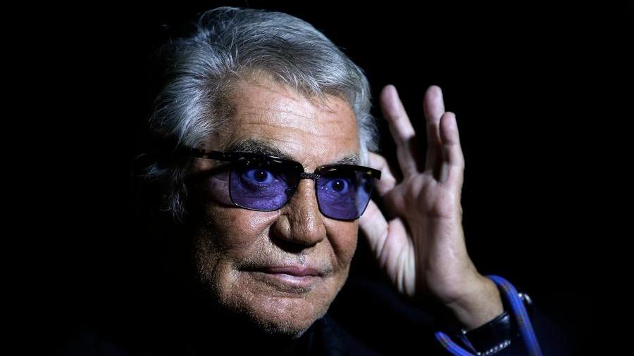 Lutto nel mondo della moda: è morto lo stilista Roberto Cavalli, aveva 83 anni