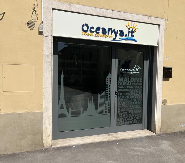 Certaldo, apre agenzia di viaggi in piazza Boccaccio dopo tante chiusure
