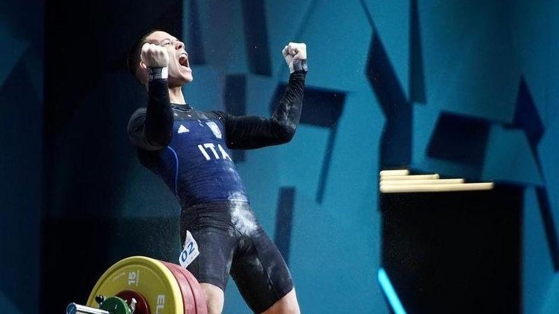 Sergio Massidda da Ghilarza a Parigi: «Solleverò la Francia, promesso»