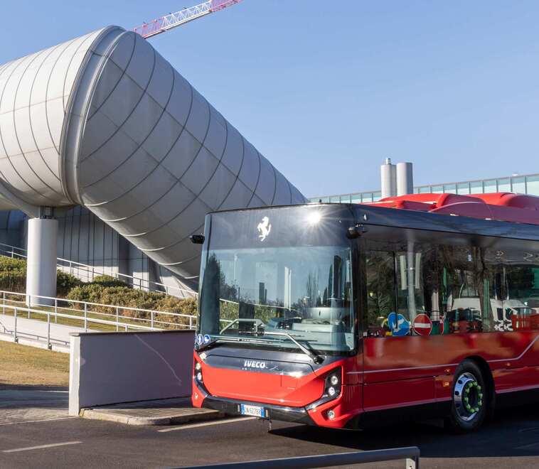 Maranello, «Navette per i dipendenti Ferrari. Ci saranno più parcheggi per tutti»<br type="_moz" />
