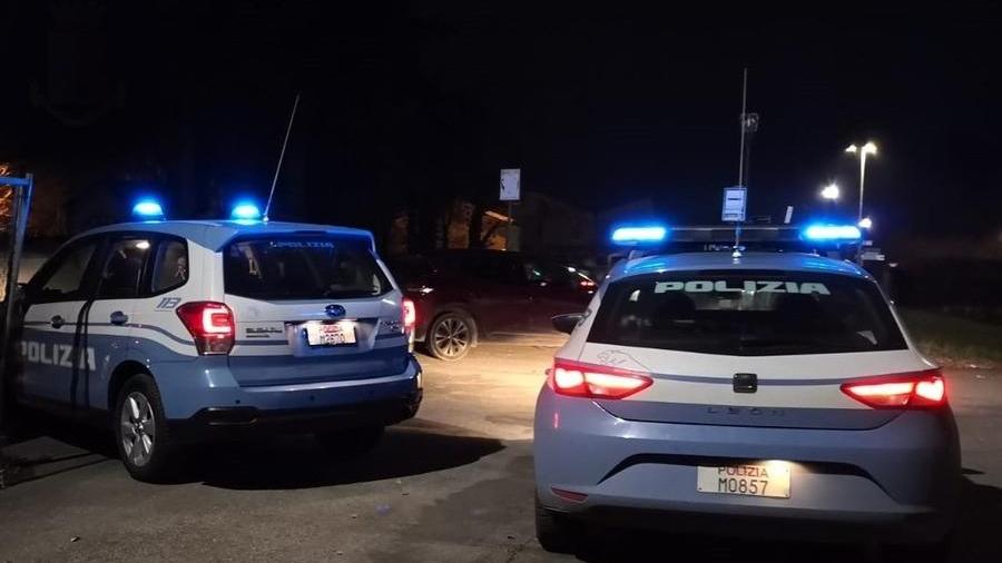 Modena, tabaccaia sventa la rapina difendendosi con lo spray al peperoncino