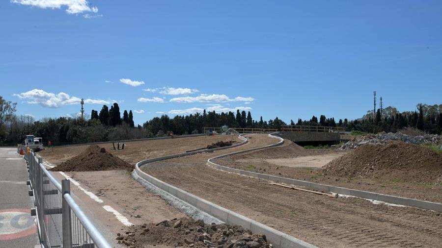 
	Il nuovo ponte in costruzione tra le vie Figoni e Veronese con la pista ciclabile in primo piano

