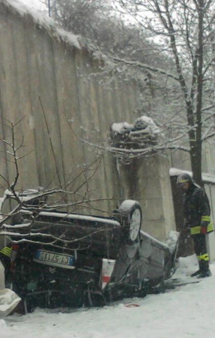 Sbandò con l’auto sul ghiaccio la Provincia dovrà risarcire