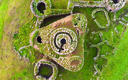 
	Il nuraghe Losa: una sua miniatura sar&agrave; presente a Casa Marceddu


