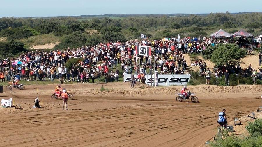 Motocross a Riola Sardo, gli organizzatori: «L’evento richiama tantissimi turisti, ma il territorio ci dia una mano»