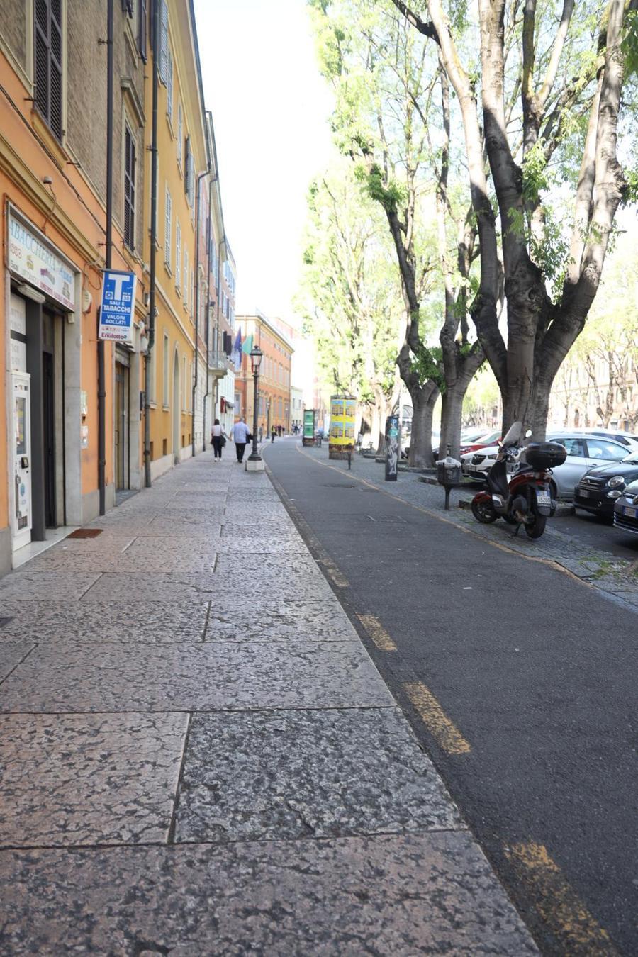 Modena, aggressioni choc in Corso Vittorio: si segue la pista del disagio psichico