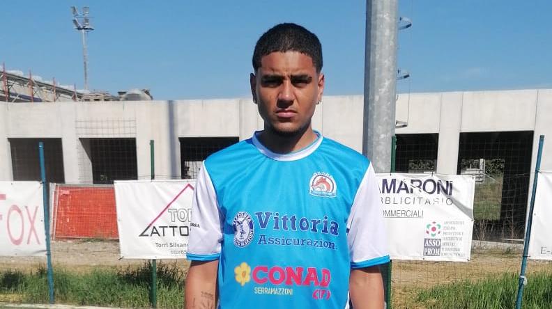 Serramazzoni, Mathias torna in campo dopo le coltellate: «Non lascio il calcio»