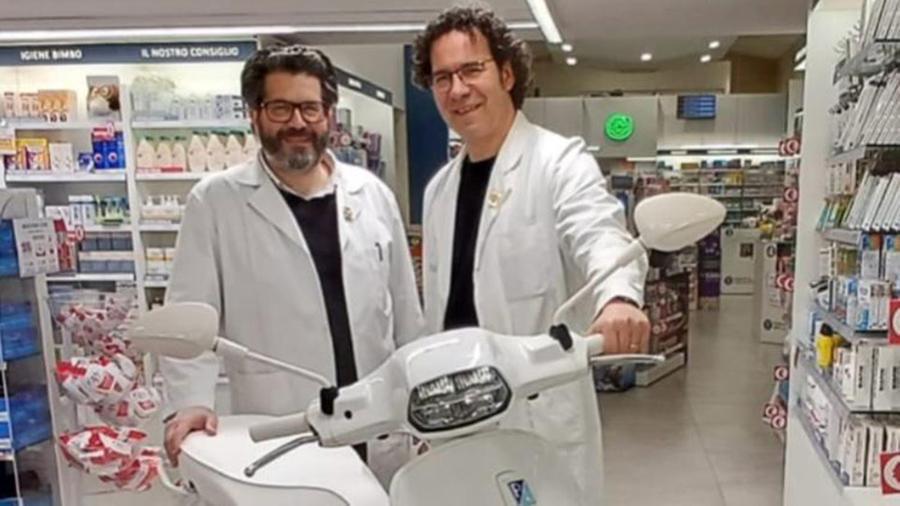 
	I titolari della farmacia Nanni

