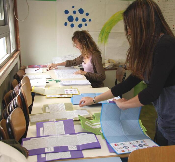 Prato, in sette per una poltrona: chi sono i candidati a sindaco