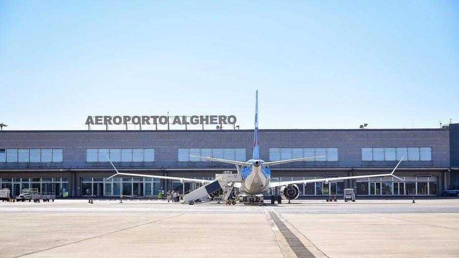 Numeri in crescita nel 2023 per gli aeroporti di Olbia e Cagliari, in calo Alghero