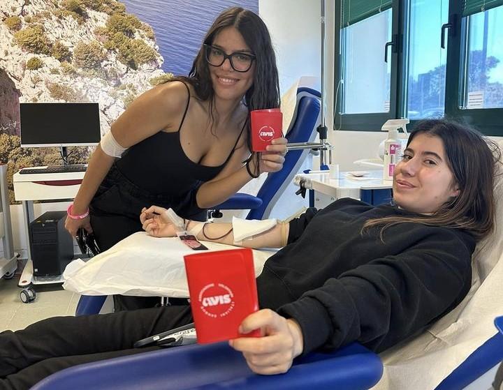 Olbia, raccolta da record al liceo Mossa: oltre 50 studenti donano il sangue