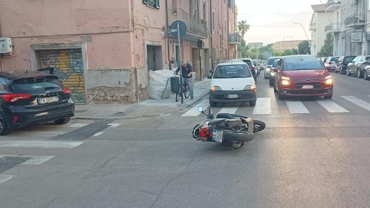 Sassari, scontro auto-moto tra via Turati e via Monte Grappa