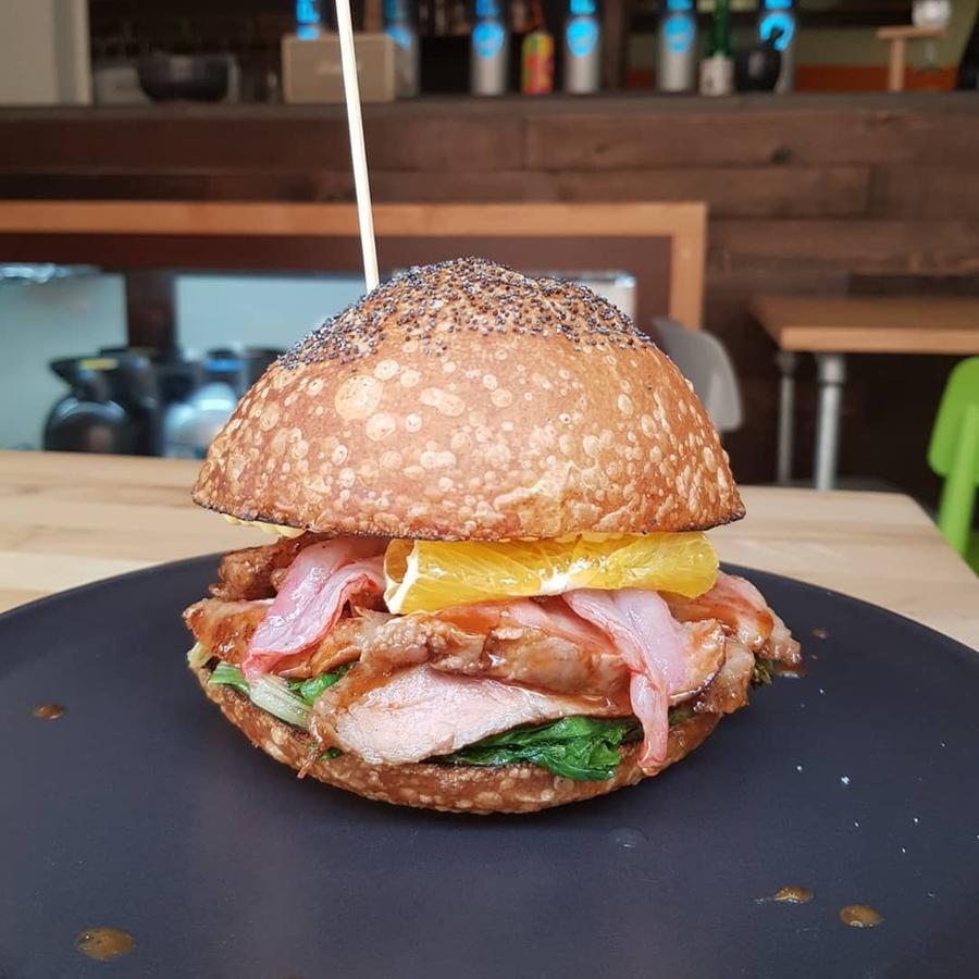 
	Un panino preparato da Lo Spiffero (foto bacheca social)

