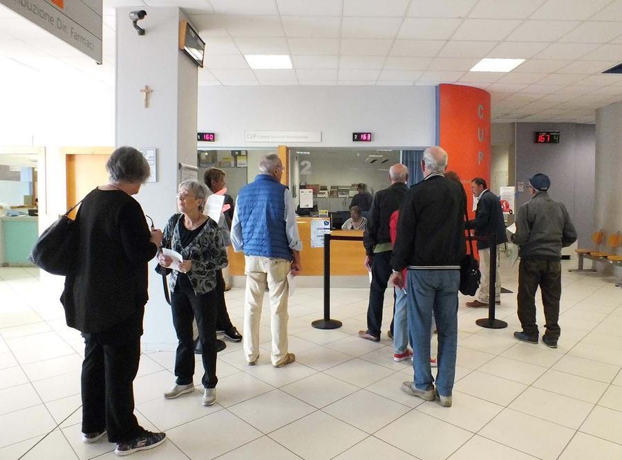 Servizi sanitari, come saltare le code: a Livorno la due giorni per imparare come fare tutto online