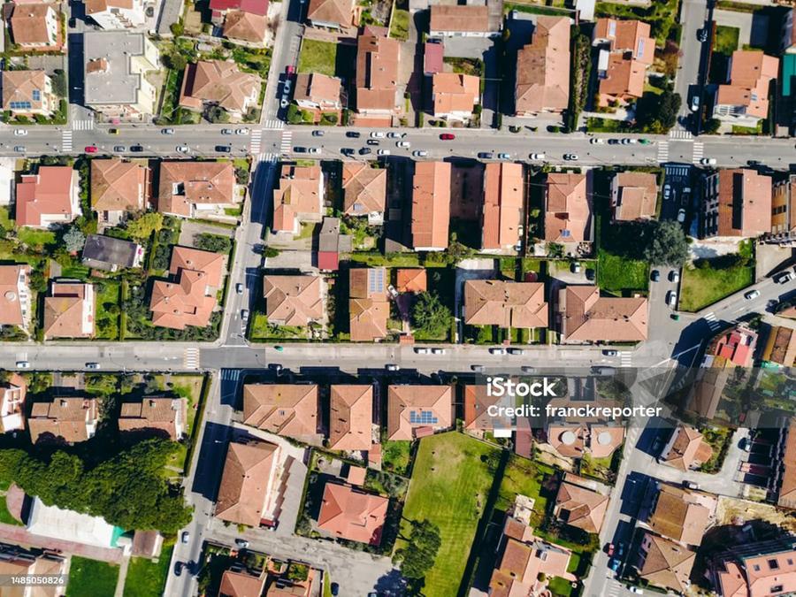 Reggiani sempre più poveri: «Mai così tanti senza casa»