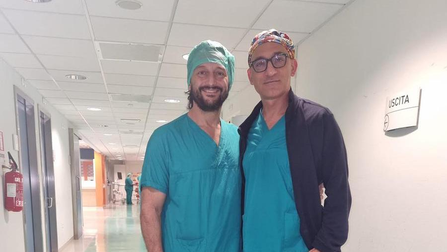 
	I chirurghi Antonio Sarno e Stefano Cantafio che hanno eseguito l&#39;intervento


