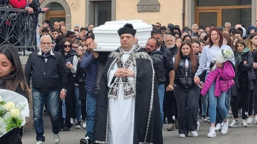 
	I funerali di Sebastiano Pasquarelli <em>(foto Mauro Chessa)</em>

