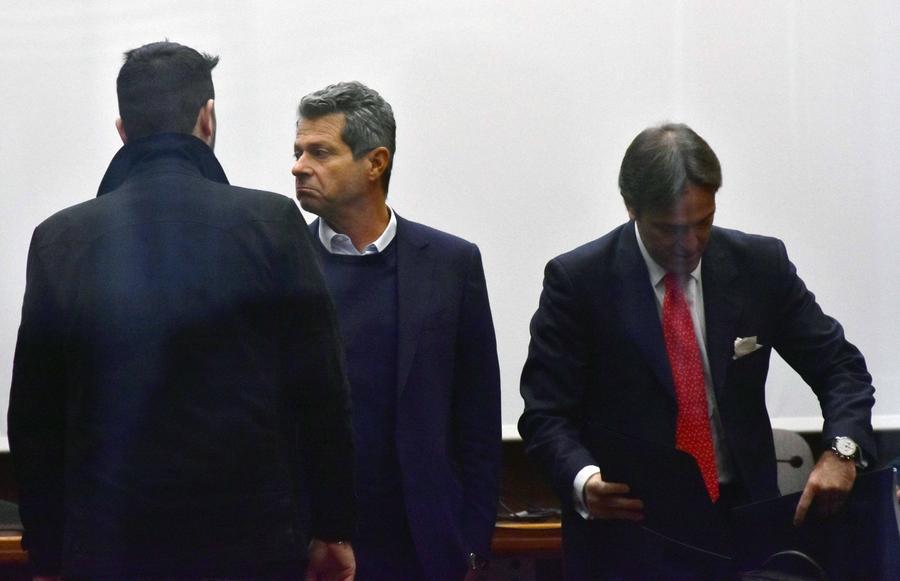 
	Enrico Benedetti in udienza con l'avvocato&nbsp;

