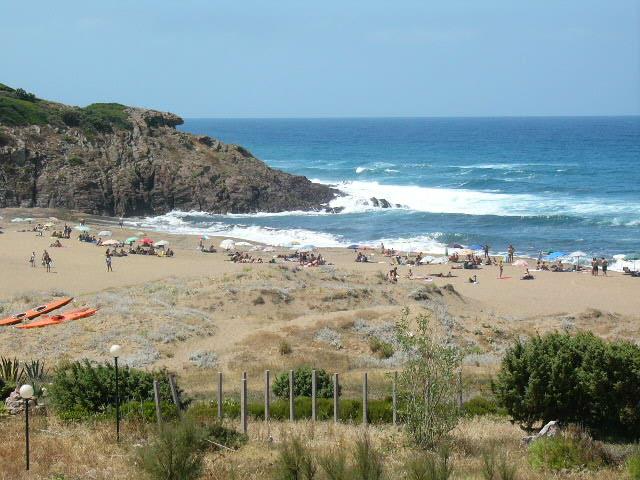 
	La spiaggia di Porto Alabe

