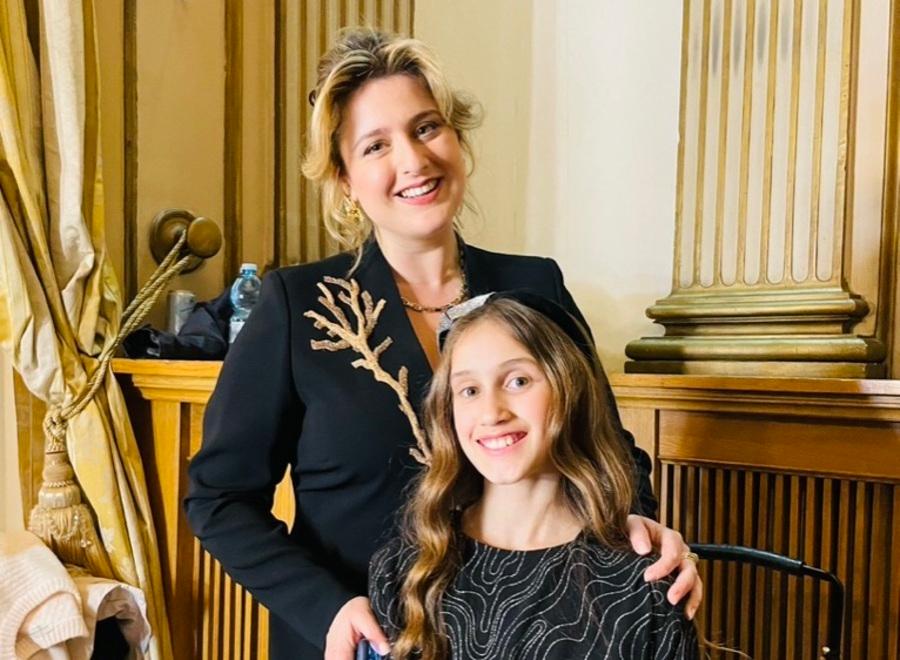 Teresa, baby attrice lucchese “presenta” il film Flaminia