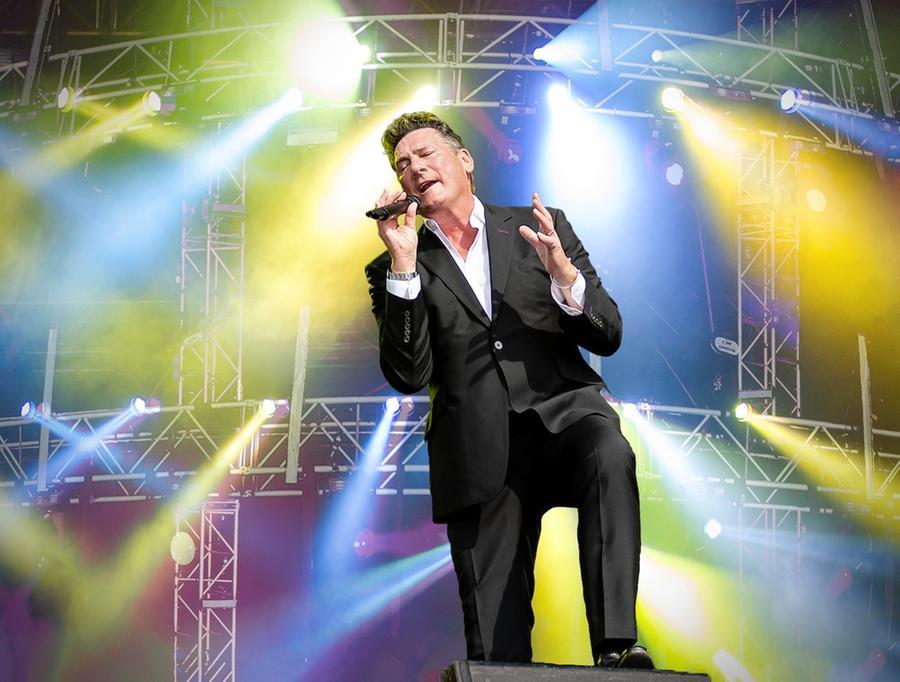 Tony Hadley sul palco dell’Alguer summer festival ad agosto