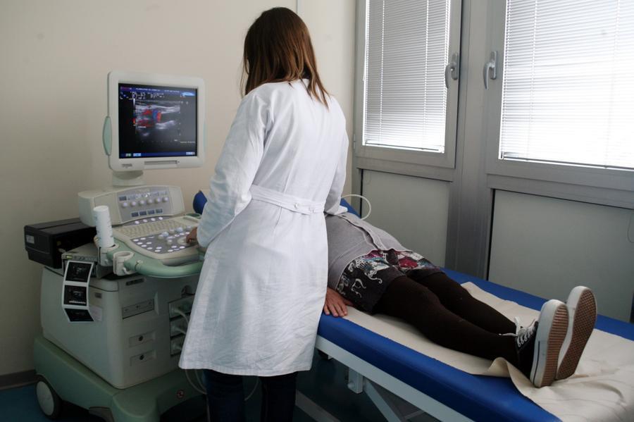 Sanità, liste d’attesa troppo lunghe La Regione: «Faremo interventi strutturali»