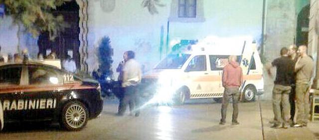 Sassari, moto sui tavolini del bar: ferite due ragazze in piazza Tola 