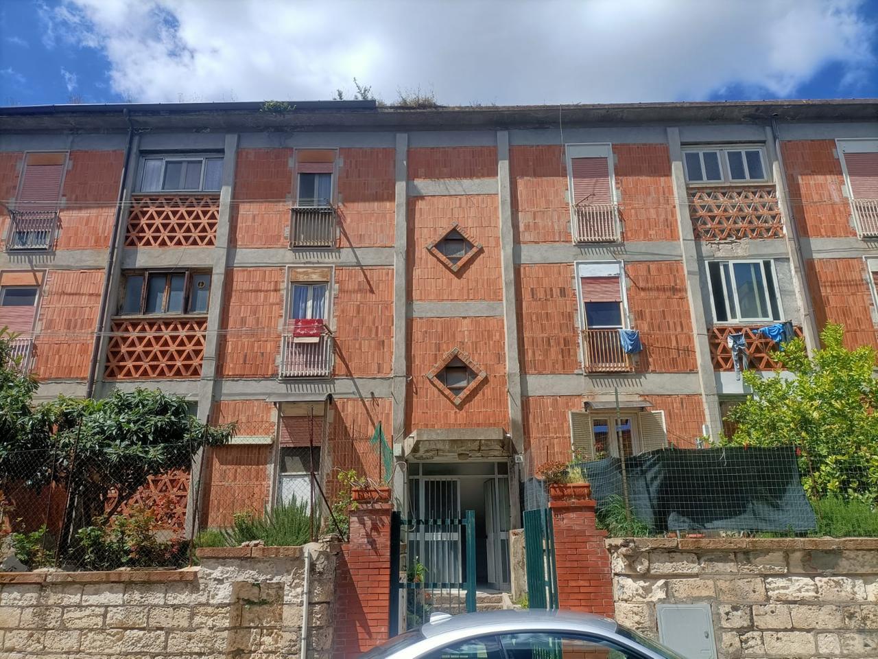 Sassari, palazzina pericolante: sgomberate dodici famiglie