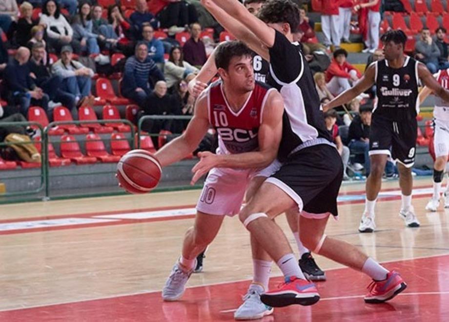 Andrea Simonetti nella partita di andata contro Derthon