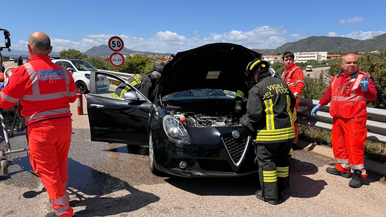 Olbia, violento scontro sulla circonvallazione: tre i mezzi coinvolti