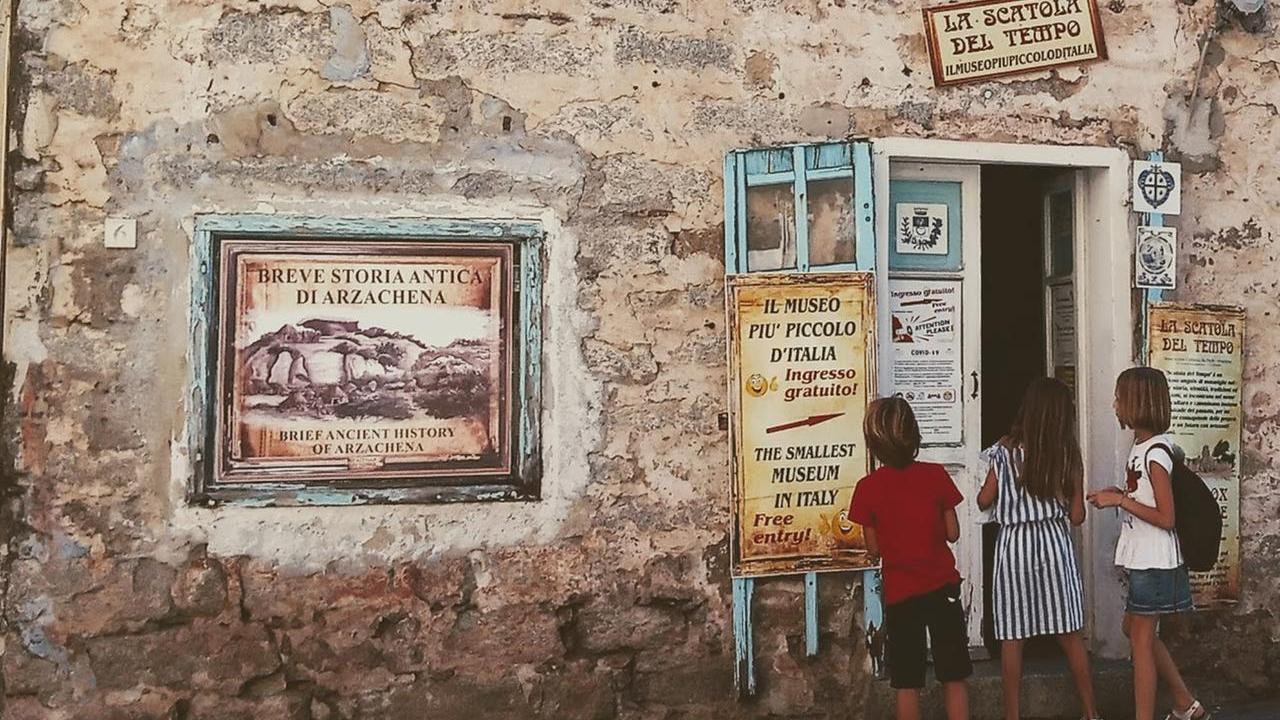 Arzachena, sfratto per il museo più piccolo d’Italia: l’immobile è in vendita