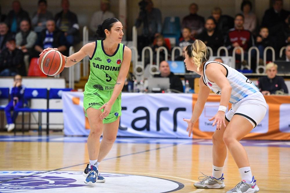 <strong>Debora Carangelo </strong>24 punti