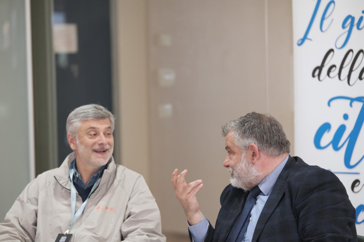 Vespa World Days, Marco Lambri ospite nella redazione del Tirreno: «Ecco come mi immagino la Vespa del 2050» – Video